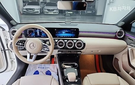 Mercedes-Benz A-Класс, 2022 год, 3 290 000 рублей, 6 фотография