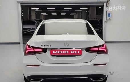 Mercedes-Benz A-Класс, 2022 год, 3 290 000 рублей, 3 фотография