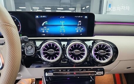 Mercedes-Benz A-Класс, 2022 год, 3 290 000 рублей, 11 фотография