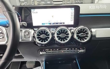 Mercedes-Benz GLB, 2023 год, 3 810 000 рублей, 10 фотография