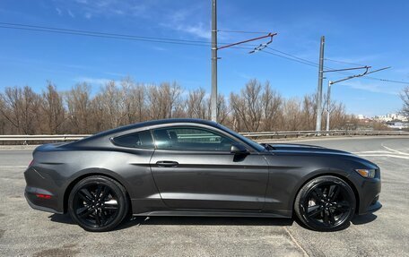 Ford Mustang VI рестайлинг, 2016 год, 3 350 000 рублей, 3 фотография