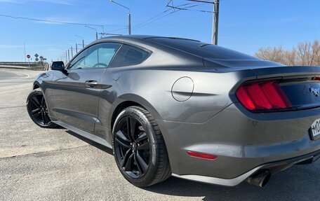 Ford Mustang VI рестайлинг, 2016 год, 3 350 000 рублей, 6 фотография