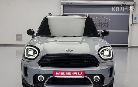 MINI Countryman II (F60), 2022 год, 2 600 000 рублей, 2 фотография