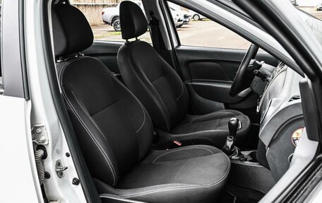 Renault Logan II, 2021 год, 709 000 рублей, 8 фотография