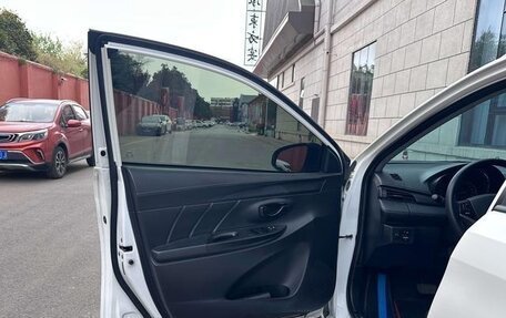 Toyota Yaris XP150 рестайлинг, 2022 год, 1 200 000 рублей, 15 фотография