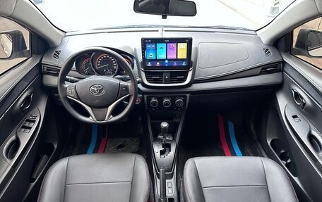 Toyota Yaris XP150 рестайлинг, 2022 год, 1 200 000 рублей, 9 фотография