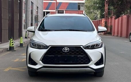 Toyota Yaris XP150 рестайлинг, 2022 год, 1 200 000 рублей, 2 фотография