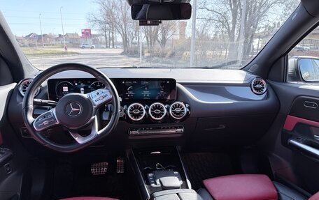 Mercedes-Benz GLA, 2020 год, 3 600 000 рублей, 3 фотография