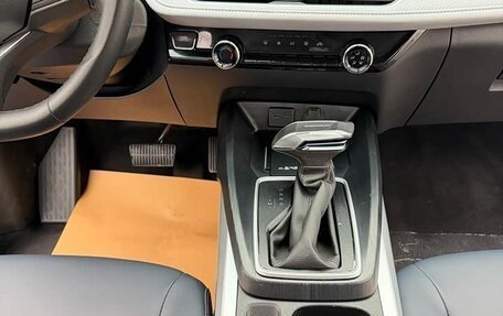 Chevrolet Monza, 2022 год, 1 100 000 рублей, 12 фотография