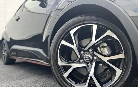 Toyota C-HR I рестайлинг, 2022 год, 1 750 060 рублей, 5 фотография