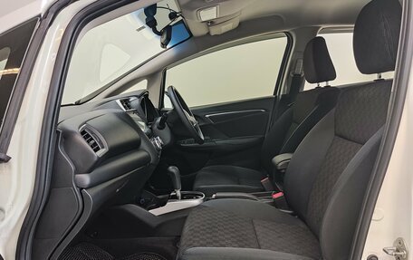 Honda Fit III, 2013 год, 1 095 000 рублей, 16 фотография