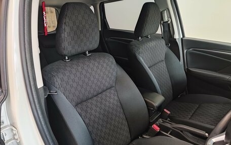 Honda Fit III, 2013 год, 1 095 000 рублей, 22 фотография