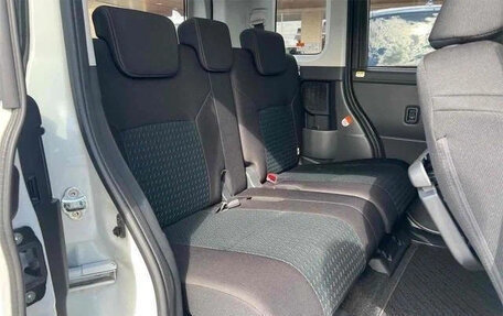 Toyota Roomy I, 2022 год, 880 060 рублей, 9 фотография