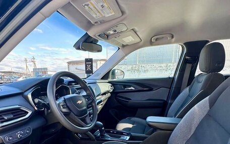 Chevrolet TrailBlazer, 2022 год, 1 800 000 рублей, 7 фотография