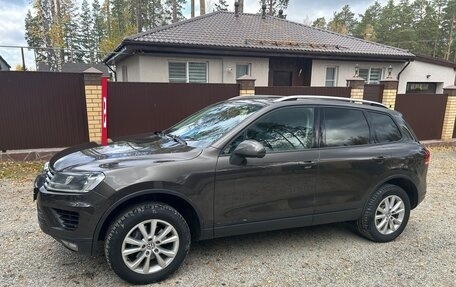 Volkswagen Touareg III, 2015 год, 2 900 000 рублей, 4 фотография