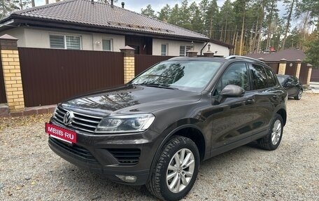 Volkswagen Touareg III, 2015 год, 2 900 000 рублей, 3 фотография