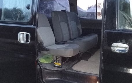 Hyundai H-1 II рестайлинг, 2005 год, 650 000 рублей, 1 фотография