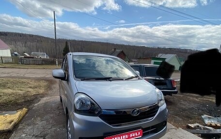 Daihatsu Mira e:S I рестайлинг, 2017 год, 650 000 рублей, 1 фотография