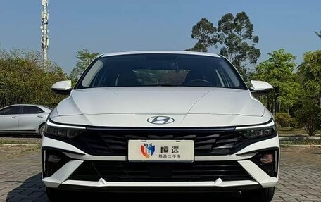 Hyundai Elantra, 2025 год, 1 730 000 рублей, 2 фотография