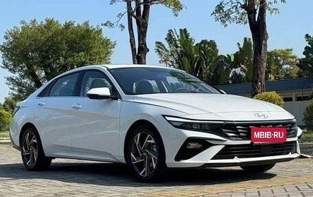 Hyundai Elantra, 2025 год, 1 730 000 рублей, 3 фотография