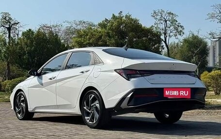 Hyundai Elantra, 2025 год, 1 730 000 рублей, 7 фотография