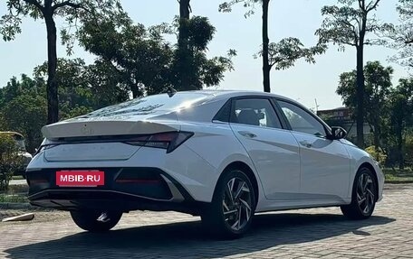 Hyundai Elantra, 2025 год, 1 730 000 рублей, 5 фотография