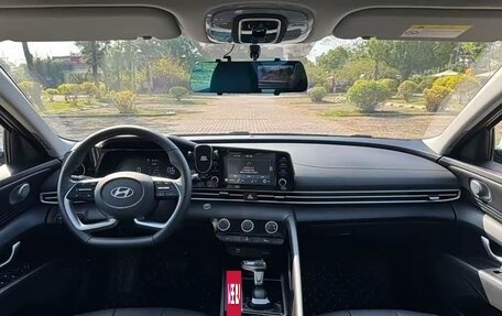 Hyundai Elantra, 2025 год, 1 730 000 рублей, 8 фотография
