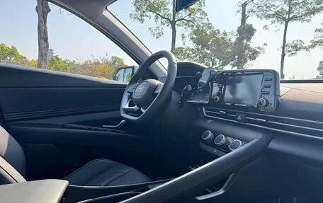 Hyundai Elantra, 2025 год, 1 730 000 рублей, 15 фотография
