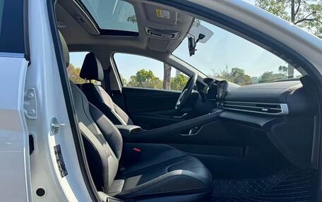 Hyundai Elantra, 2025 год, 1 730 000 рублей, 16 фотография