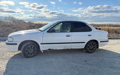 Nissan Sunny B15, 2001 год, 280 000 рублей, 2 фотография