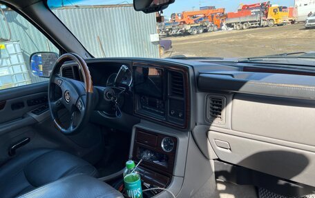Cadillac Escalade II, 2004 год, 1 765 432 рублей, 5 фотография