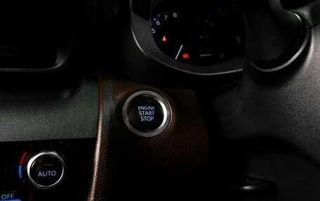 Toyota Yaris Cross, 2021 год, 2 407 000 рублей, 18 фотография