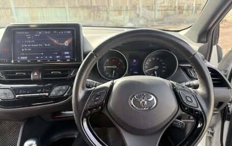 Toyota C-HR I рестайлинг, 2018 год, 1 950 000 рублей, 10 фотография