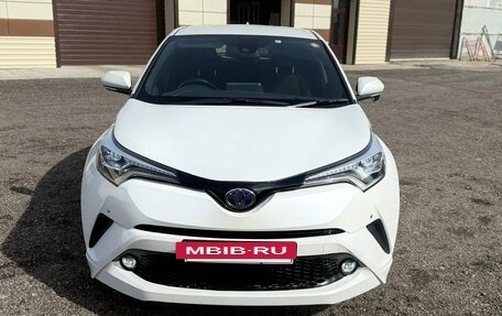 Toyota C-HR I рестайлинг, 2018 год, 1 950 000 рублей, 8 фотография