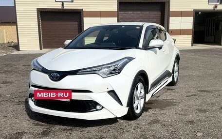 Toyota C-HR I рестайлинг, 2018 год, 1 950 000 рублей, 9 фотография