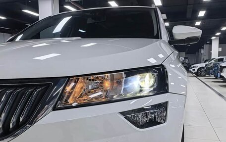 Skoda Karoq I, 2022 год, 1 850 000 рублей, 6 фотография