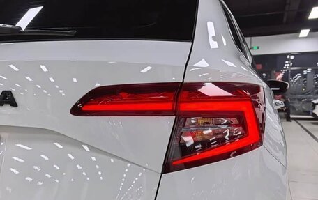 Skoda Karoq I, 2022 год, 1 850 000 рублей, 8 фотография