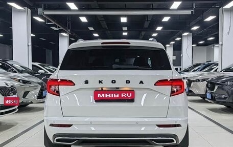 Skoda Karoq I, 2022 год, 1 850 000 рублей, 7 фотография