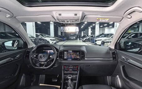 Skoda Karoq I, 2022 год, 1 850 000 рублей, 13 фотография