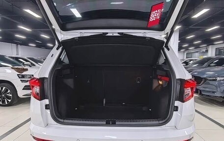 Skoda Karoq I, 2022 год, 1 850 000 рублей, 10 фотография
