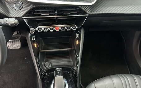 Peugeot 2008 II, 2021 год, 1 628 000 рублей, 9 фотография