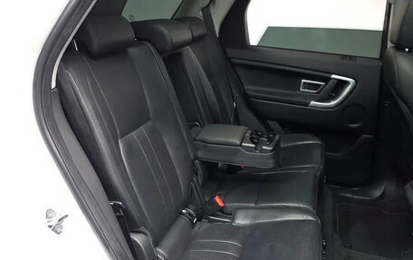 Land Rover Discovery Sport I рестайлинг, 2019 год, 1 890 007 рублей, 11 фотография