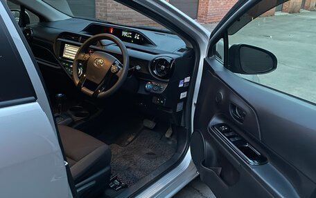 Toyota Aqua I, 2017 год, 1 300 000 рублей, 12 фотография