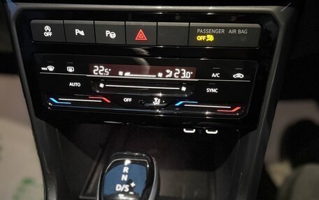 Volkswagen T-Cross I, 2023 год, 1 550 000 рублей, 10 фотография