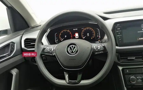 Volkswagen T-Cross I, 2022 год, 1 206 272 рублей, 11 фотография