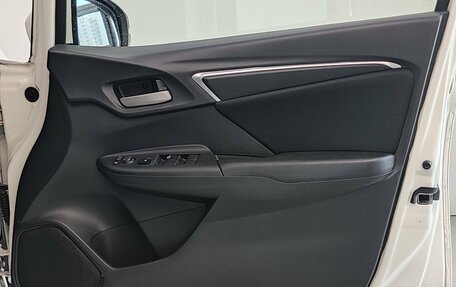 Honda Fit III, 2013 год, 1 095 000 рублей, 29 фотография