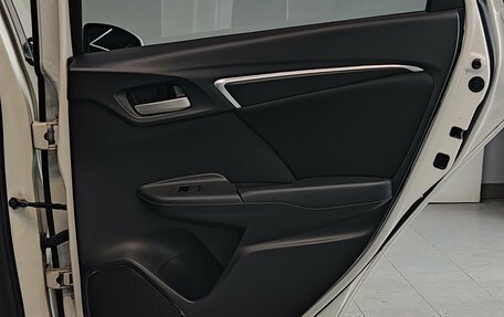 Honda Fit III, 2013 год, 1 095 000 рублей, 31 фотография