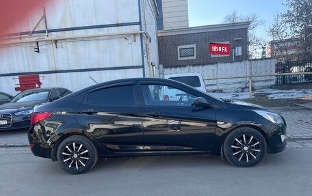 Hyundai Solaris II рестайлинг, 2015 год, 650 000 рублей, 1 фотография