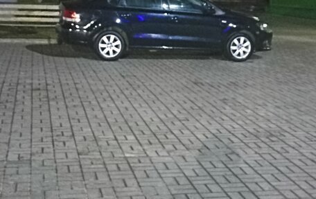 Volkswagen Polo VI (EU Market), 2014 год, 750 000 рублей, 2 фотография