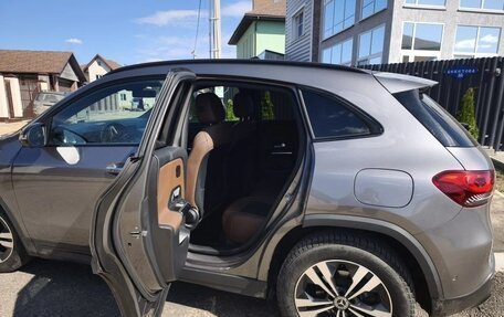 Mercedes-Benz GLA, 2021 год, 3 500 000 рублей, 9 фотография